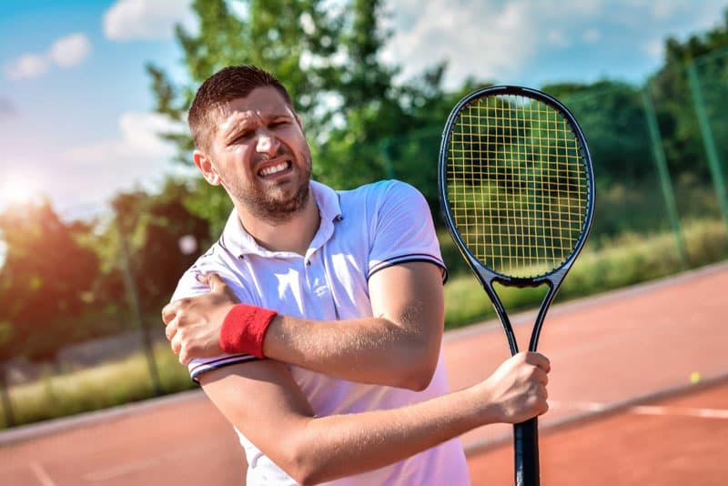 Chấn Thương Vai Khi Chơi Tennis: Cách Điều Trị Và Phục Hồi Hiệu Quả