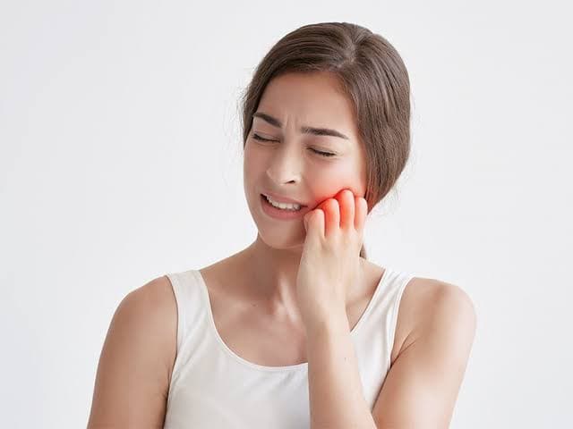 Gãy Xương Quai Hàm: Nguyên Nhân, Dấu Hiệu Và Phương Pháp Điều Trị